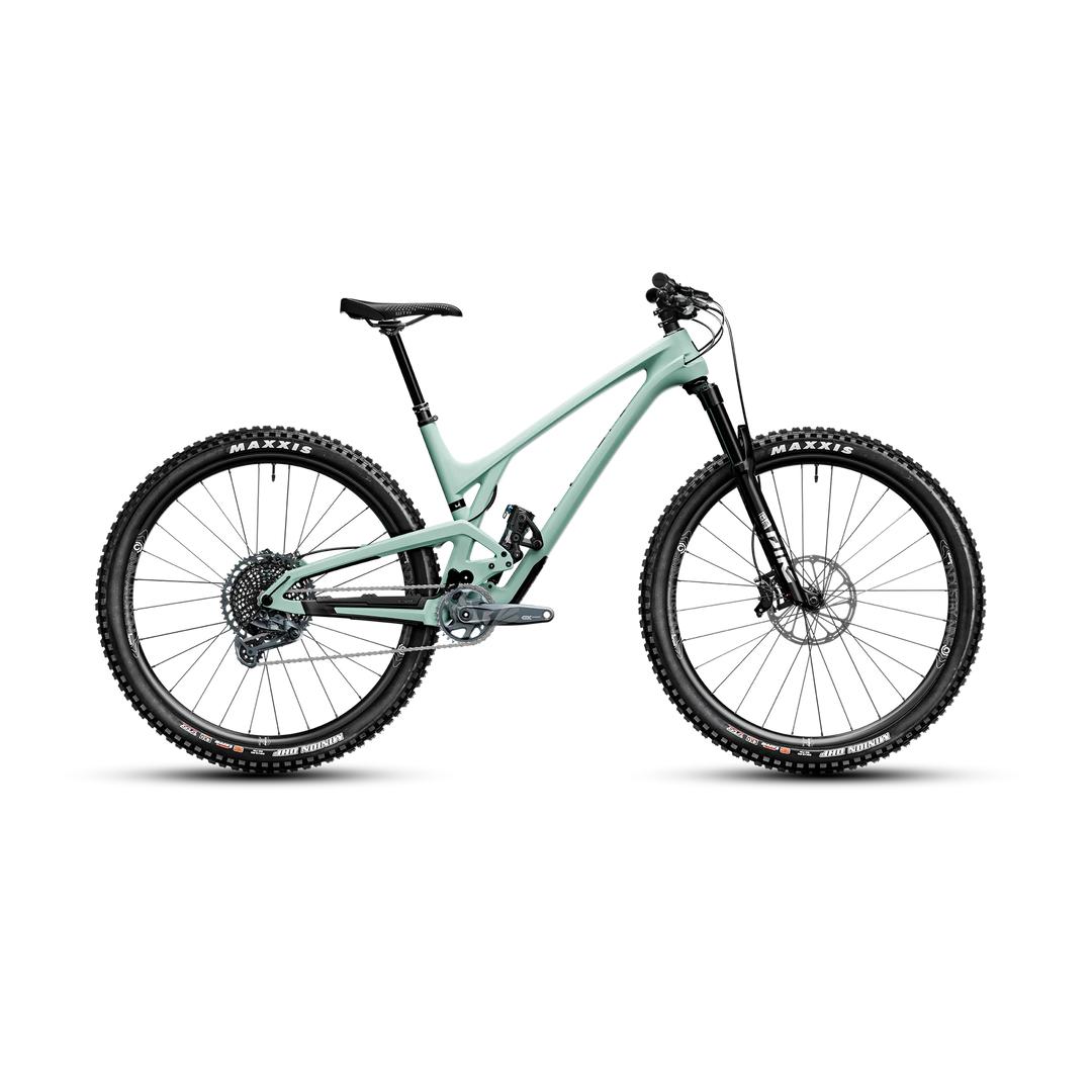 Following LS Evil Bikes Global S.L